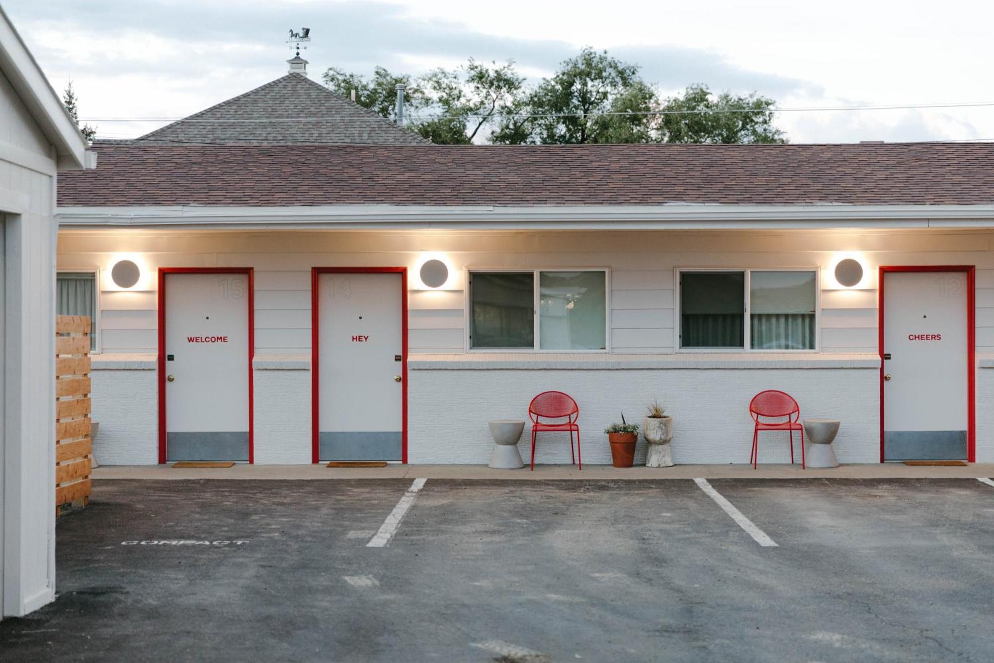 Mesa Verde Motel Mancos Bagian luar foto